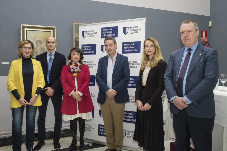 «El posible regreso de 5.000 combatientes terroristas extranjeros a Europa y 7.000 al Magreb supone un desafío a la seguridad sin precedentes»