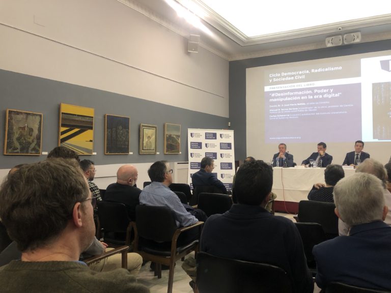 Resumen de la presentación del libro «#Desinformación. Poder y manipulación en la era digital» en Córdoba