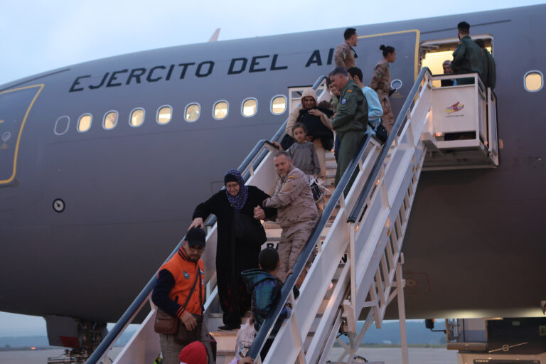 Operación de evacuación: Hispano-Palestinos regresan a España después de cinco semanas de conflicto en Gaza